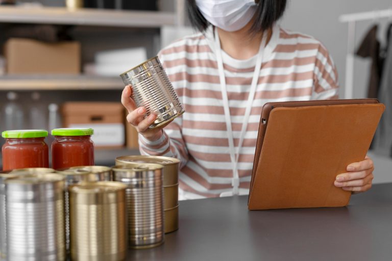 Redução de desperdícios e gestão de estoque caminham lado a lado; saiba o porquê | Crédito: Freepik