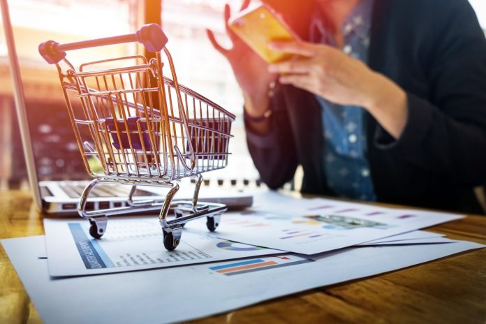 O procurement na hotelaria é o reforço estratégico à área de Compras, garantindo que a aquisição de bens e serviços de um hotel será feita de forma inteligente e organizada | Crédito: Freepik