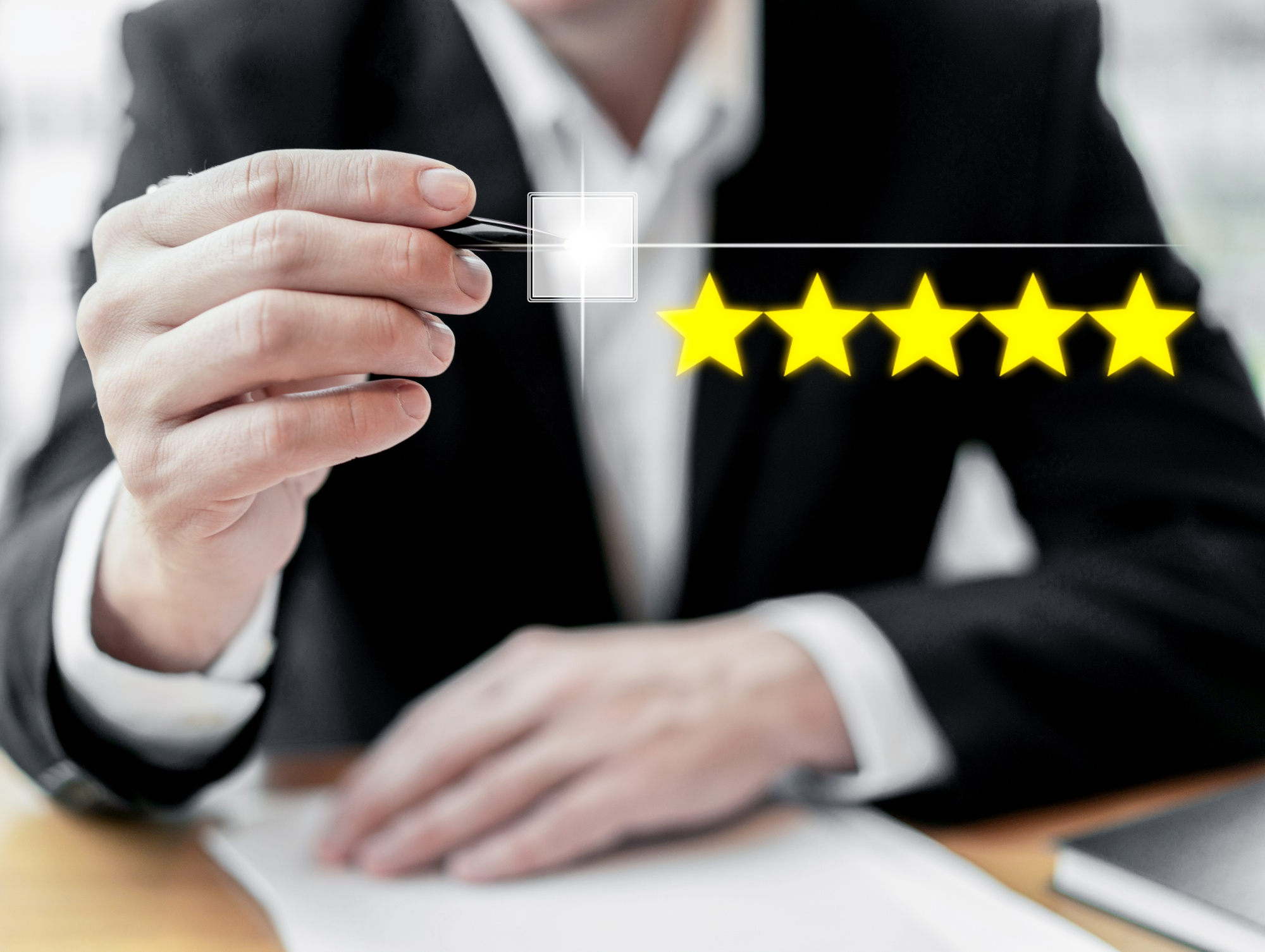 Para aprimorar mais e mais a gestão de inventário, use e abuse do feedback – e esteja disposto a ouvir o que o time tem a dizer também | Crédito: Freepik